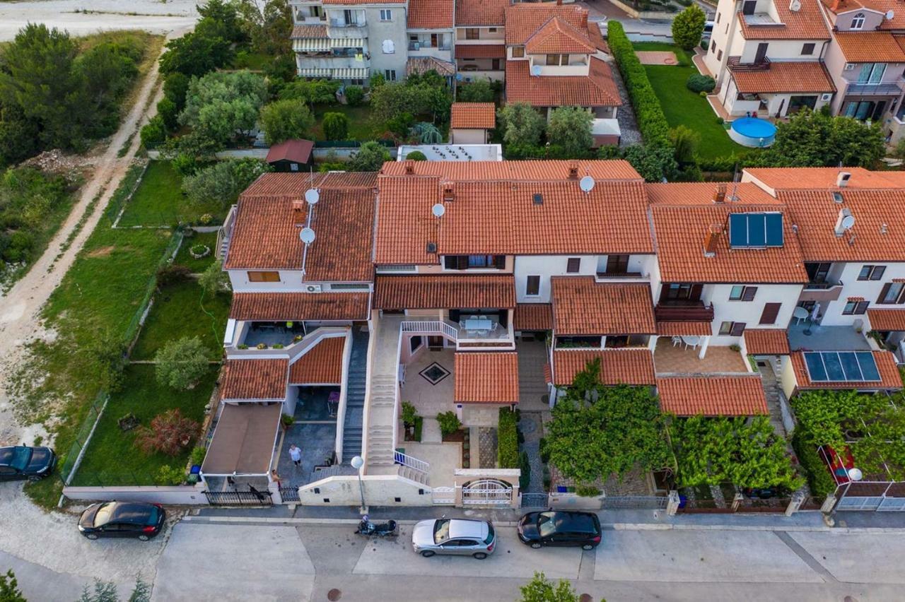 Cave Romane Apartment With Private Pool And Sea View 빈쿠란 외부 사진