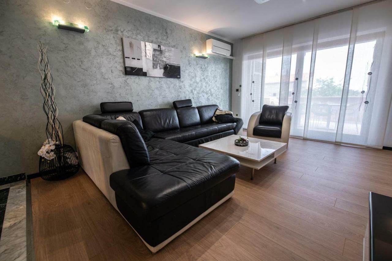 Cave Romane Apartment With Private Pool And Sea View 빈쿠란 외부 사진
