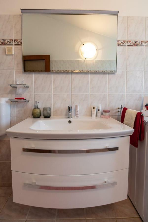 Cave Romane Apartment With Private Pool And Sea View 빈쿠란 외부 사진