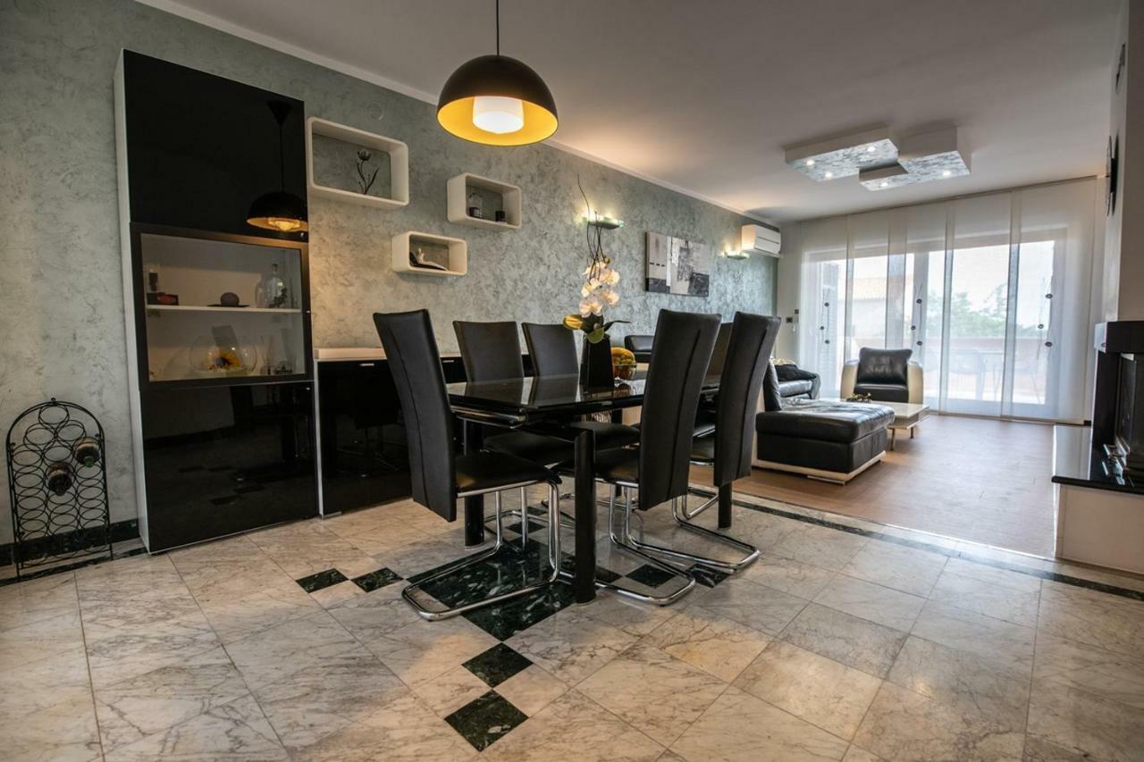 Cave Romane Apartment With Private Pool And Sea View 빈쿠란 외부 사진